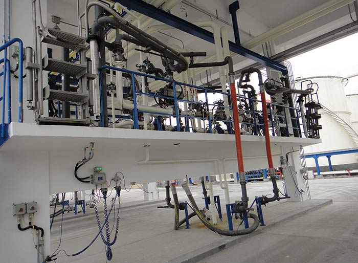 液下裝卸車(chē)鶴管圖